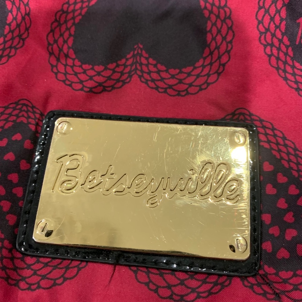 Betsyville tote bag